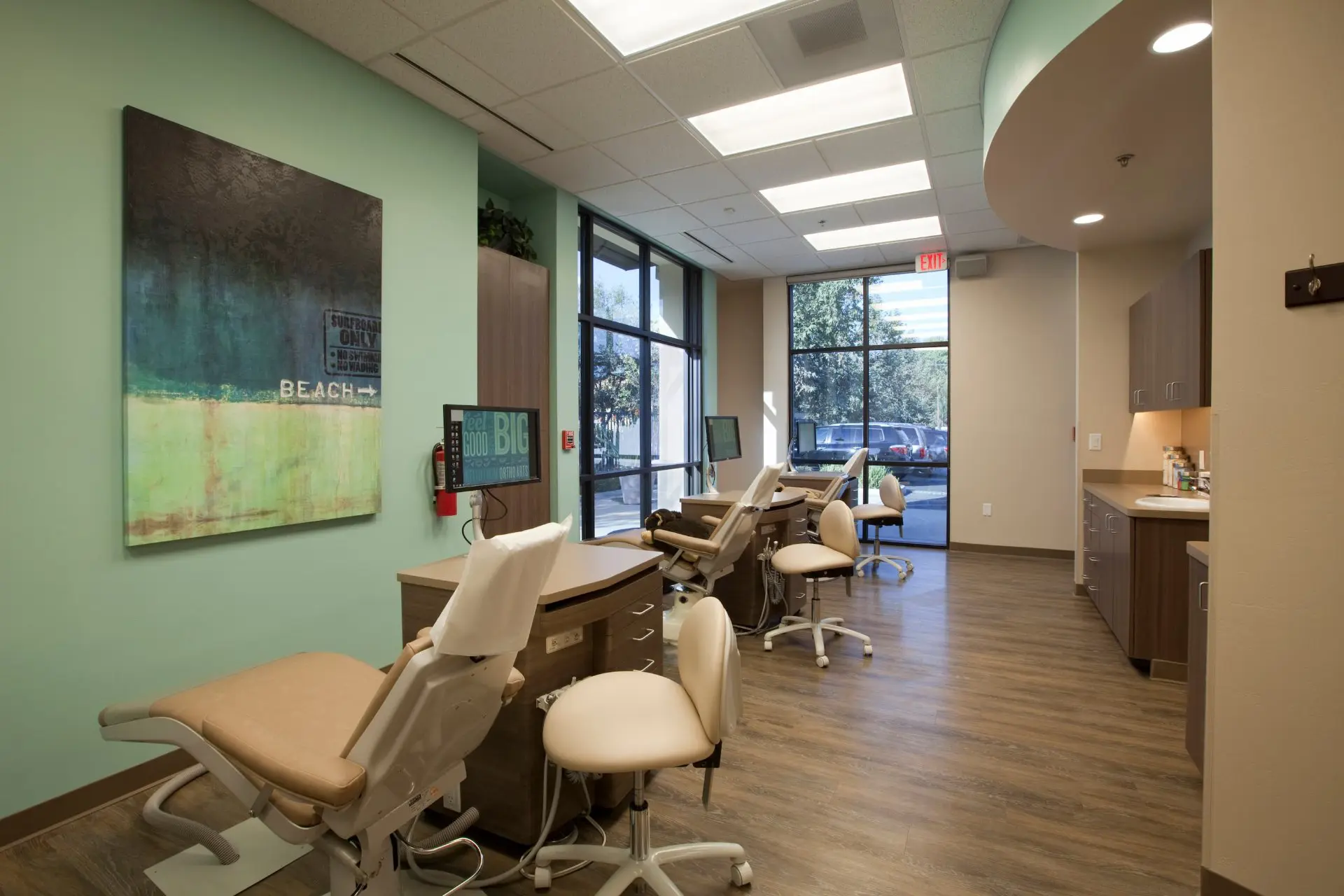 Gianquinto Orthodontic Arts dental room featuring Dr. G is the best Orthodontist in Bakersfield, Tehachapi or Mammoth Lakes, CA